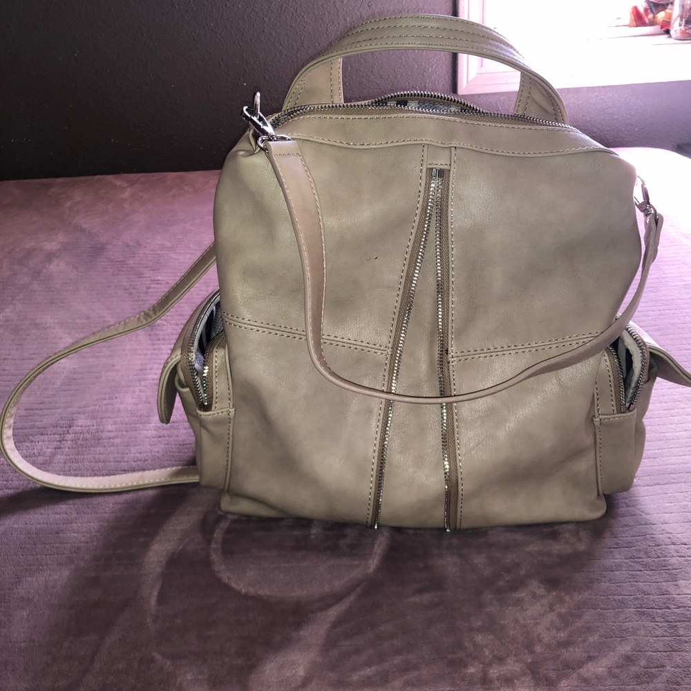 Multiple straps and style bags